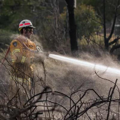 Lives under threat as uncontrolled bushfires rage