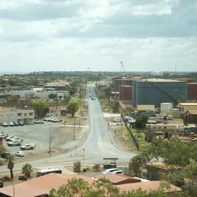 "Doesn't get any worse': towns brace for cyclone Zelia
