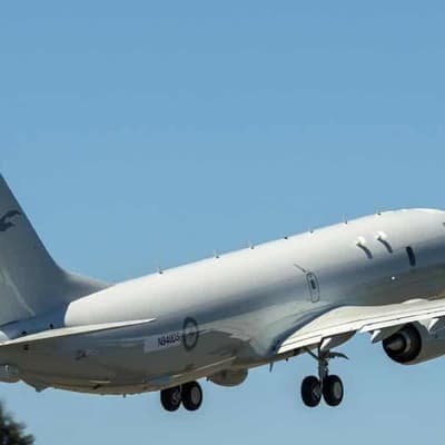 'Intrusion' before Chinese flares near RAAF plane