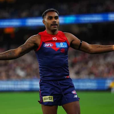 Homesick Pickett plays straight bat to Fremantle link