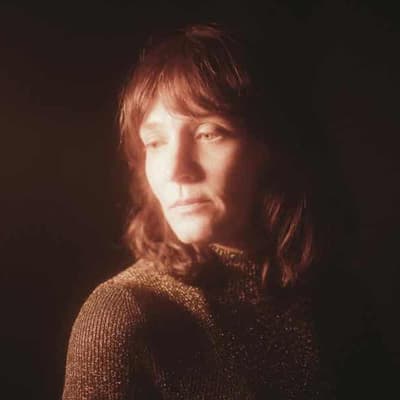 Moving mountains, Sarah Blasko comes to the country