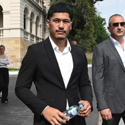 'Do I know you?': axed NRL star's line before pub spit