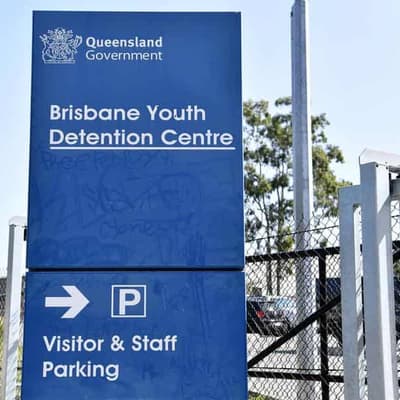 Kids being kept in cells with adults for weeks