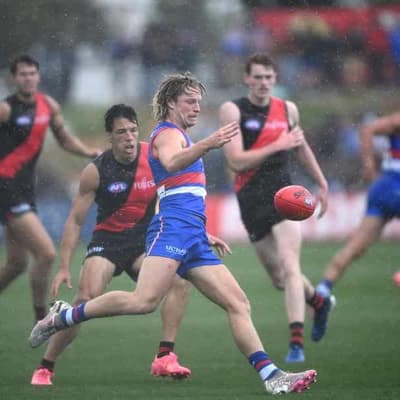 Knee op to sideline Weightman in AFL blow for Bulldogs