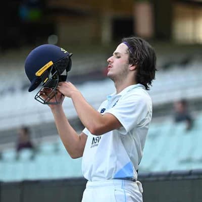 Konstas shows some restraint before being out for 17