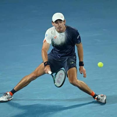 De Minaur fights into Qatar quarters but O'Connell out