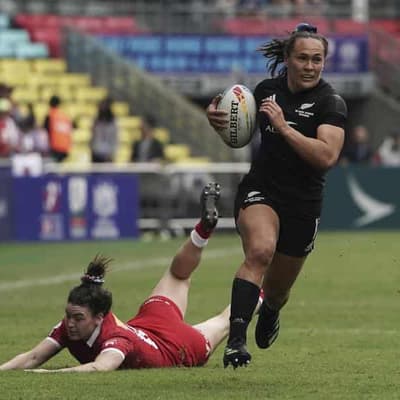 Knights battle to sign NZ rugby great Woodman-Wickliffe