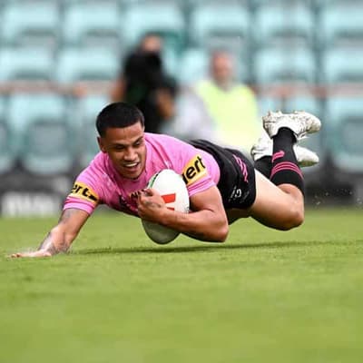 Top team in Vegas? No worries for Panthers' youngsters