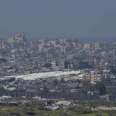 Israel, Hamas agree on new swap, keeping fragile truce