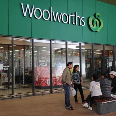 Woolworths profit hit by 17-day warehouse strike