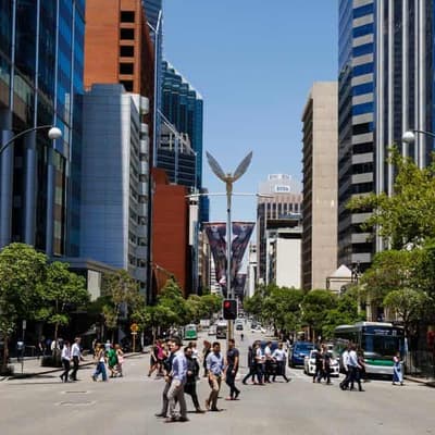 Small business pledge as political parties trade blows