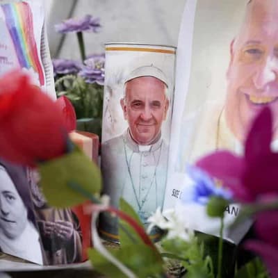 Pope reaches two-week mark at hospital with pneumonia