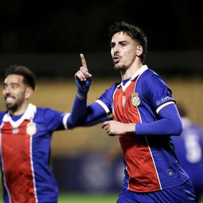 Can real-life Rocky Balboa land a shot with Socceroos?