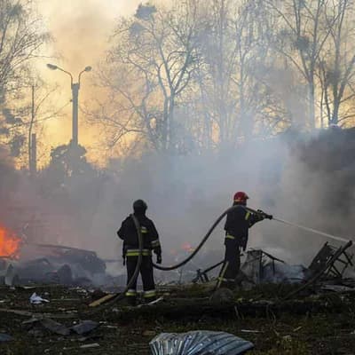 Russia bombards energy grid as Zelenskiy lines up talks