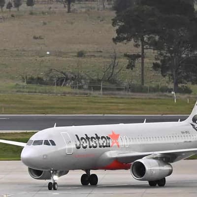 'I've got bombs in my bag': teen's alleged plane threat