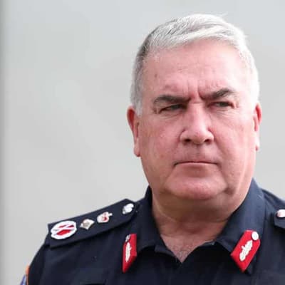 Call for NT's top cop to quit over ICAC finding