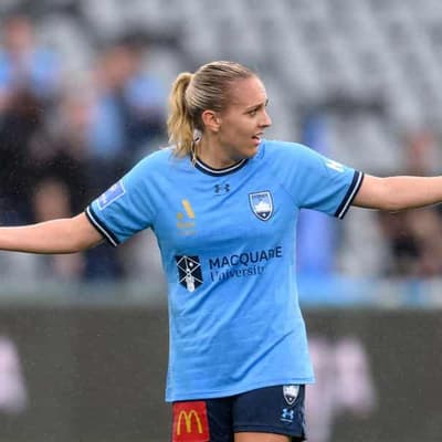 Jets strike hammer blow to Sydney FC's ALW season