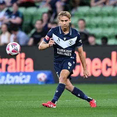 'Why not?': Victory coach backs young duo for Socceroos