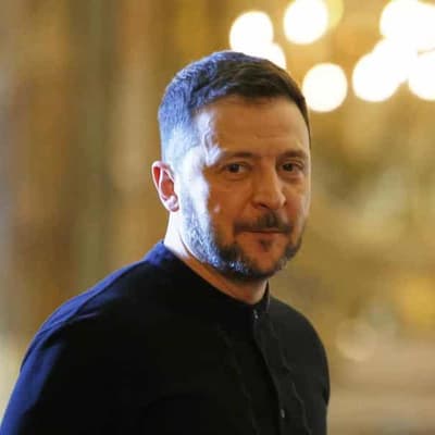 Zelenskiy commits to US talks, Russia attacks in Kursk