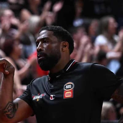 Hawks coach Tatum plays down NBL referee stoush