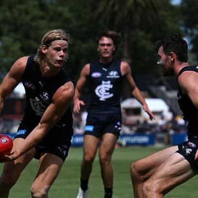 Blues' De Koning set to ruck and roll under microscope