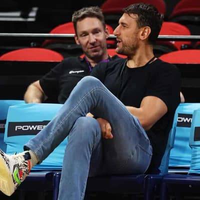 Kings part-owner Bogut joins Goorjian's coaching staff