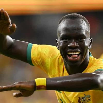 Spain-based pair keen to press Socceroos case