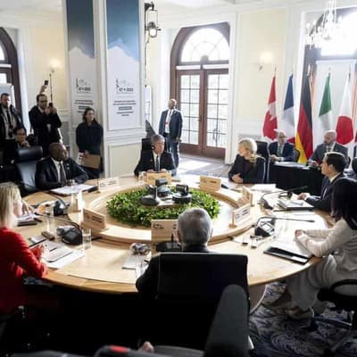 US aligns with G7, urges Russia to accept ceasefire