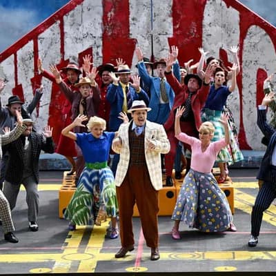 Hamilton star turns crook for musical on Sydney Harbour