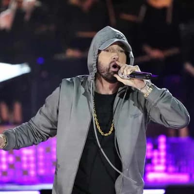 Ex-engineer charged with stealing Eminem music