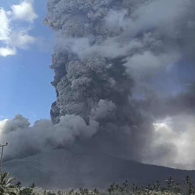 Some Australia-Bali flights cancelled as volcano erupts
