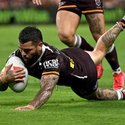 Haas, Reynolds fire Broncos to win over Cowboys