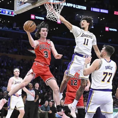 Giddey leaves his mark in LA with triple-double