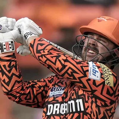 Dazzling Head start fuels Cummins' Sunrisers in IPL
