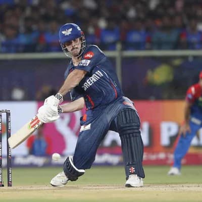 Marsh back with a bang but Starc gets last laugh in IPL