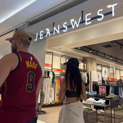 Another retailer goes out of fashion, 600 jobs at risk