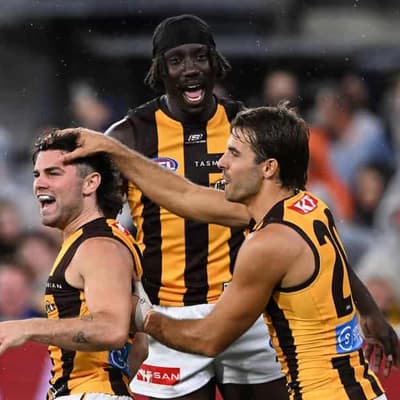 No rest: Hawks still hard at work ahead of Giant test