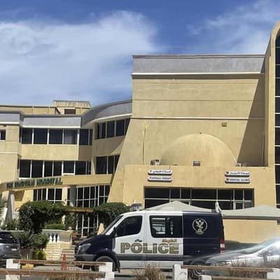 Six killed as sub with Russian tourists sinks off Egypt