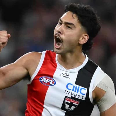 Slow-starting Saints go 2-1 with demolition of Richmond