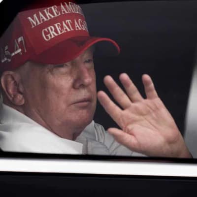 Trump makes Russian oil threat, if no Ukraine deal