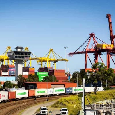 Australia records rare US trade surplus on tariff day