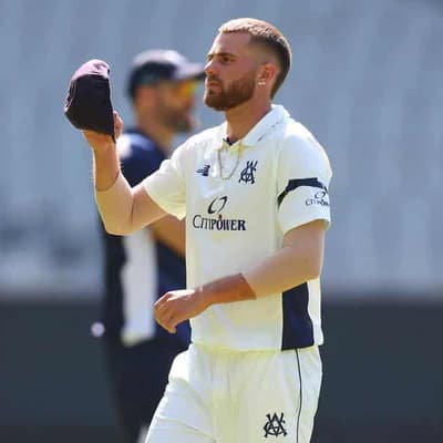 Aussie seamer O'Neill makes fine English county debut