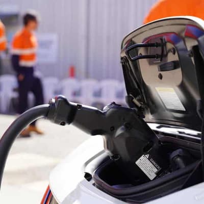 Electric cars to rev up the energy grid, one at a time