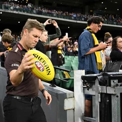 Hawks coach Mitchell addresses Allen meeting, furore