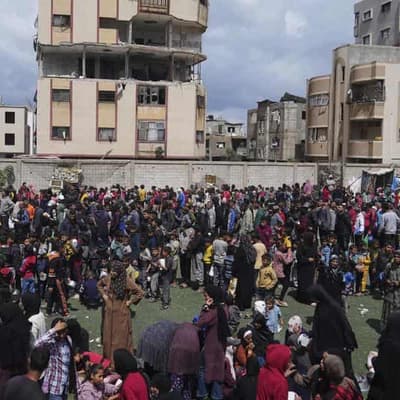 Gaza 'hell on Earth' as hospital supplies running out