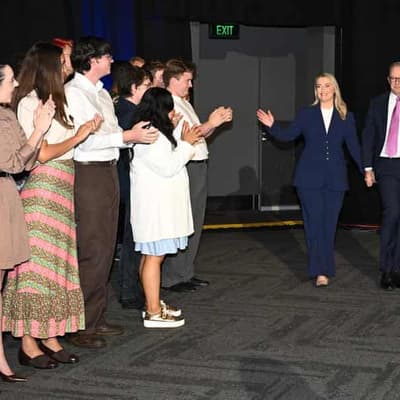 Labor rouses true believers as campaign hits full swing