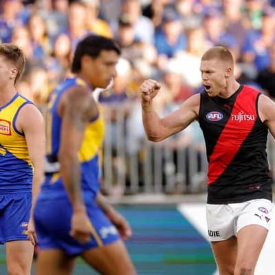Wright kicks six as Bombers beat Eagles in thriller