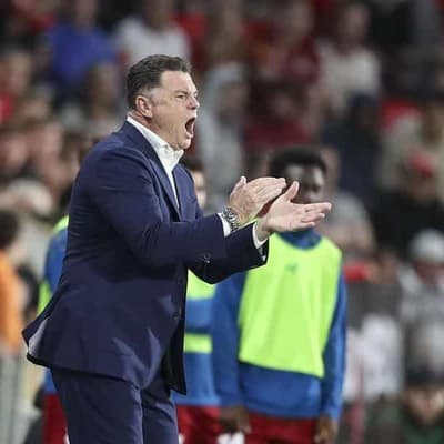 Veart hopeful of one more home game with Adelaide