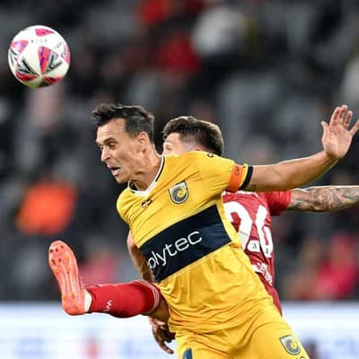 Sainsbury suffers 'gut-wrenching' injury in ALM draw