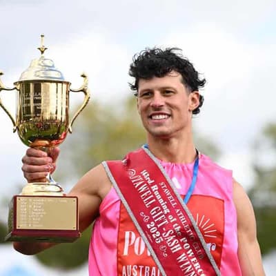 Evans lives the Stawell dream; beats Gout and wins Gift
